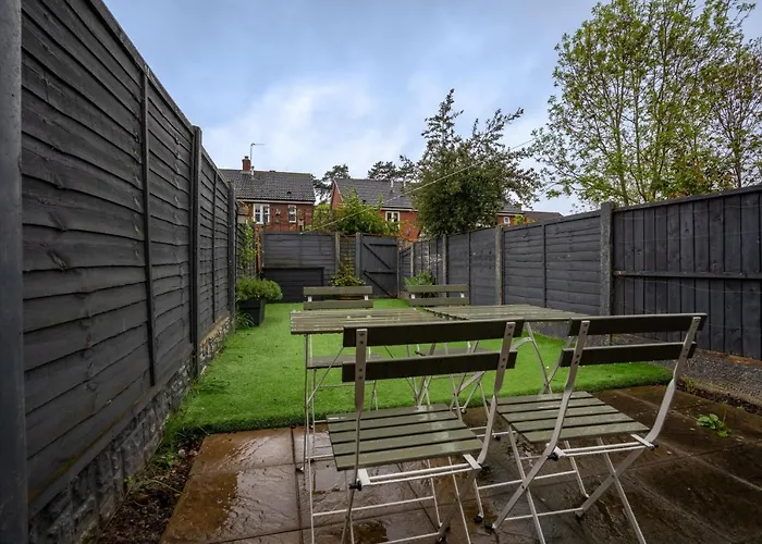 Stunning Abode 5 Min From Nec & Bhx, Pets Allowed