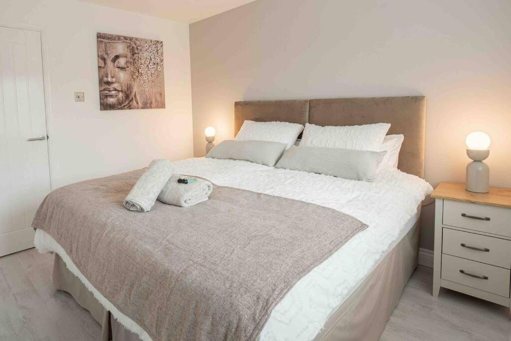 Apartment Stunning Abode 5 Min From Nec & Bhx, Pets Allowed