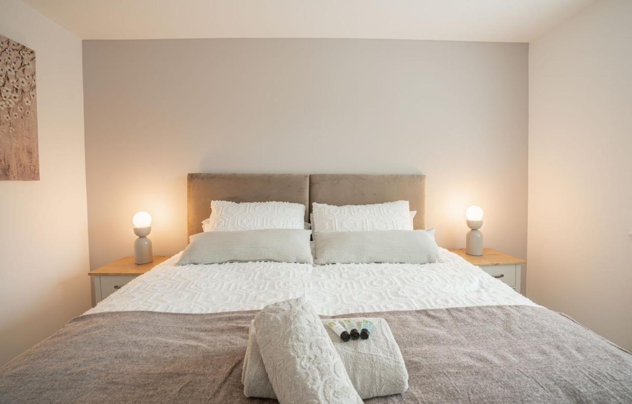 Апартаменты Stunning Abode 5 Min From Nec & Bhx, Pets Allowed *